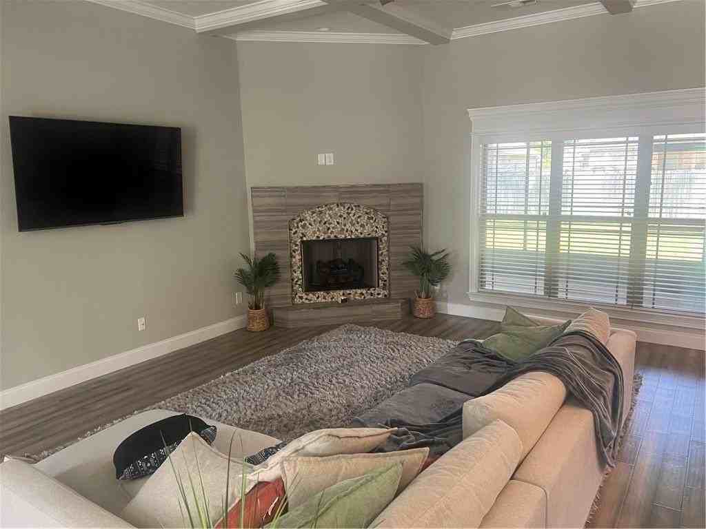 100 Newport Avenue - Photo 2 of 10