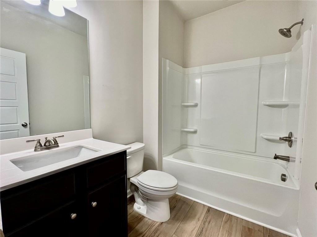 1702 Dover Creek Ln - Photo 6 of 39