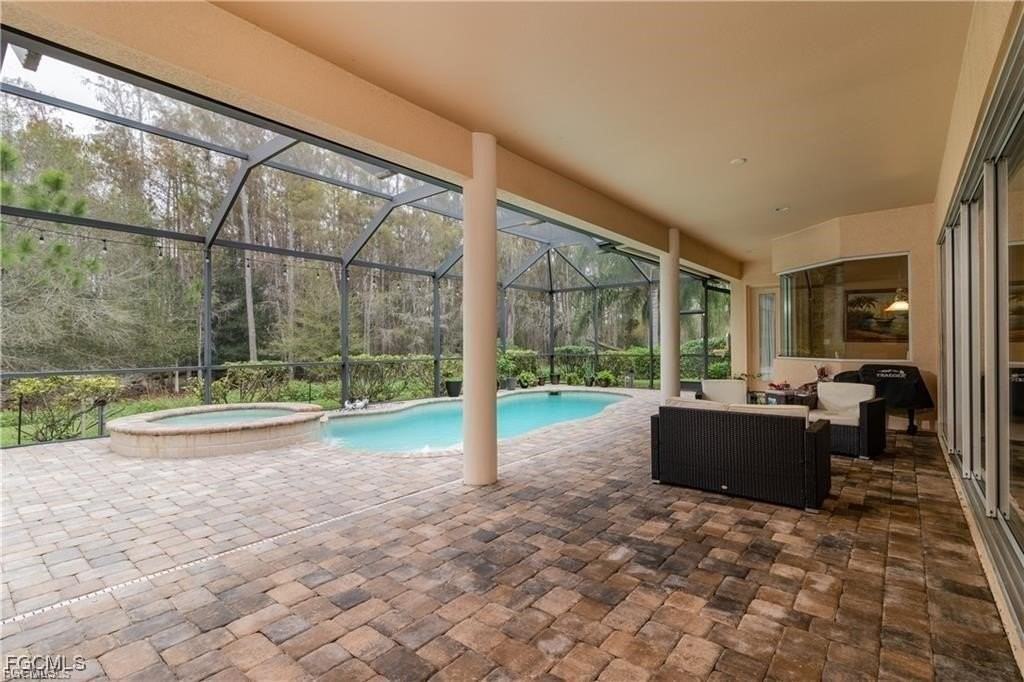 11236 Paddington Terrace - Photo 2 of 17