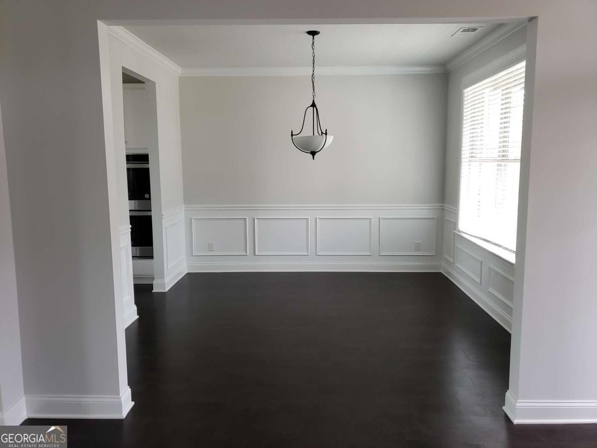 4735 Watkins Way - Photo 5 of 33