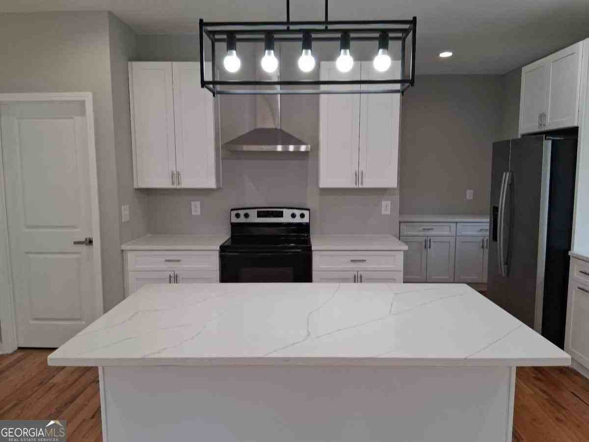 3185 Tackett Road - Photo 4 of 22