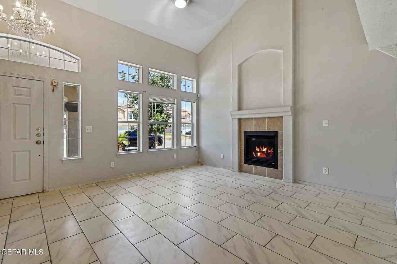 409 Desert Chicory Street - Photo 4 of 28