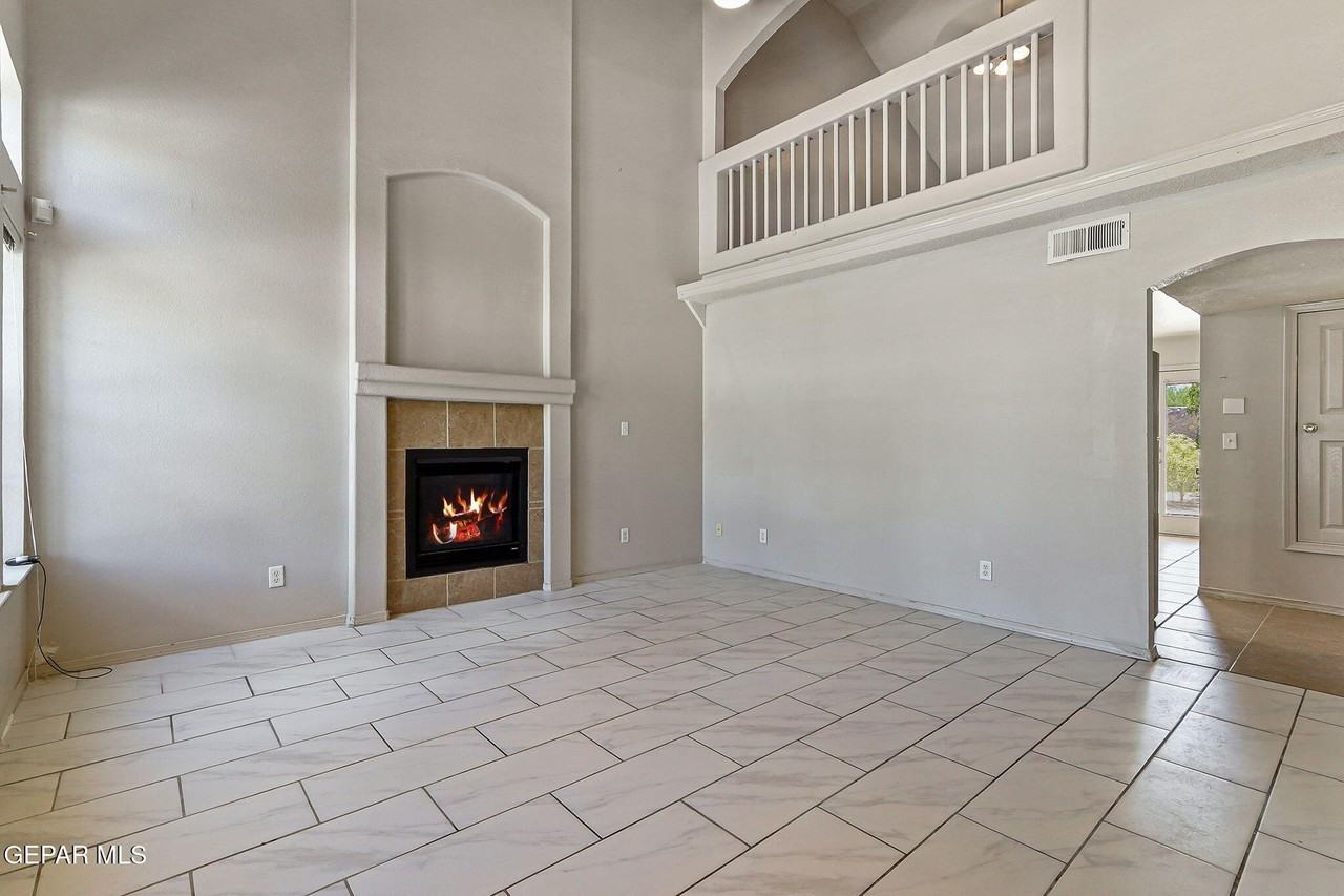 409 Desert Chicory Street - Photo 5 of 28