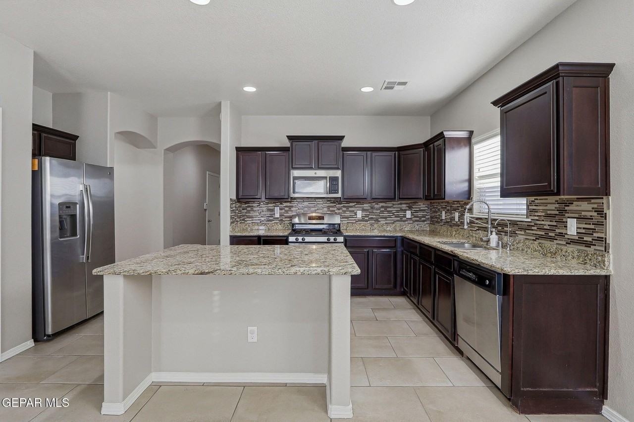 4809 Gabriel Anthony Place - Photo 2 of 25