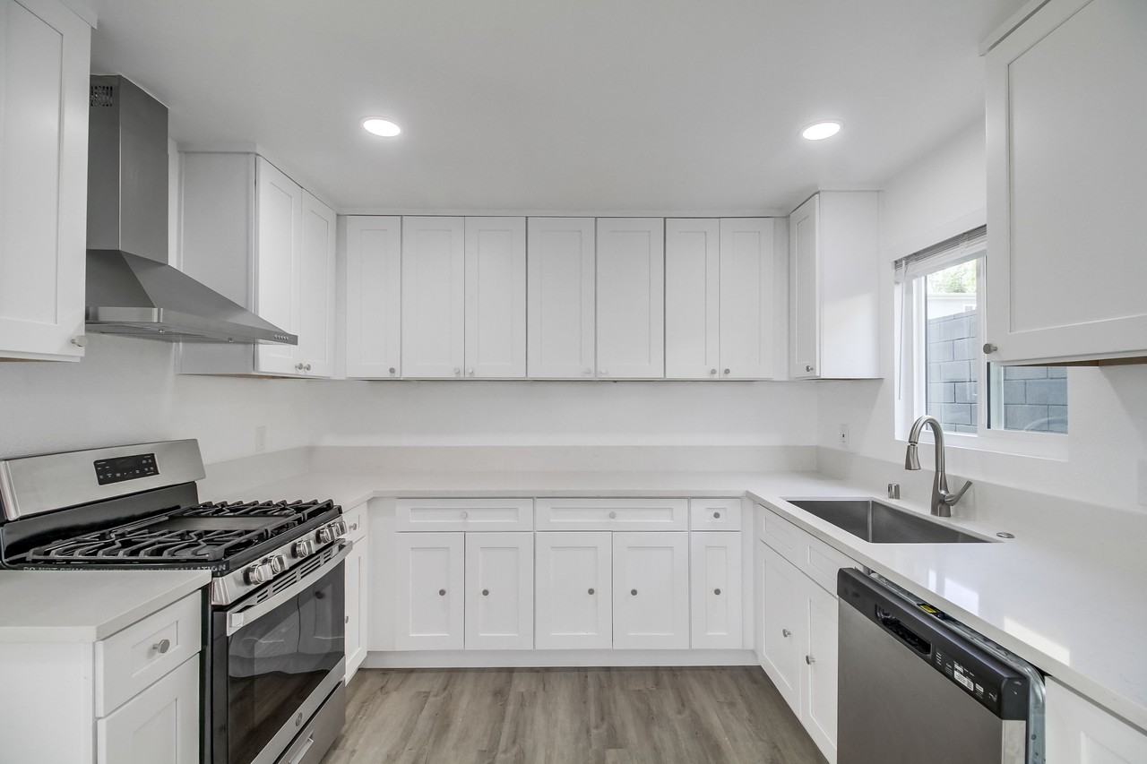 4412 Highland Avenue #4 - Photo 4 of 15