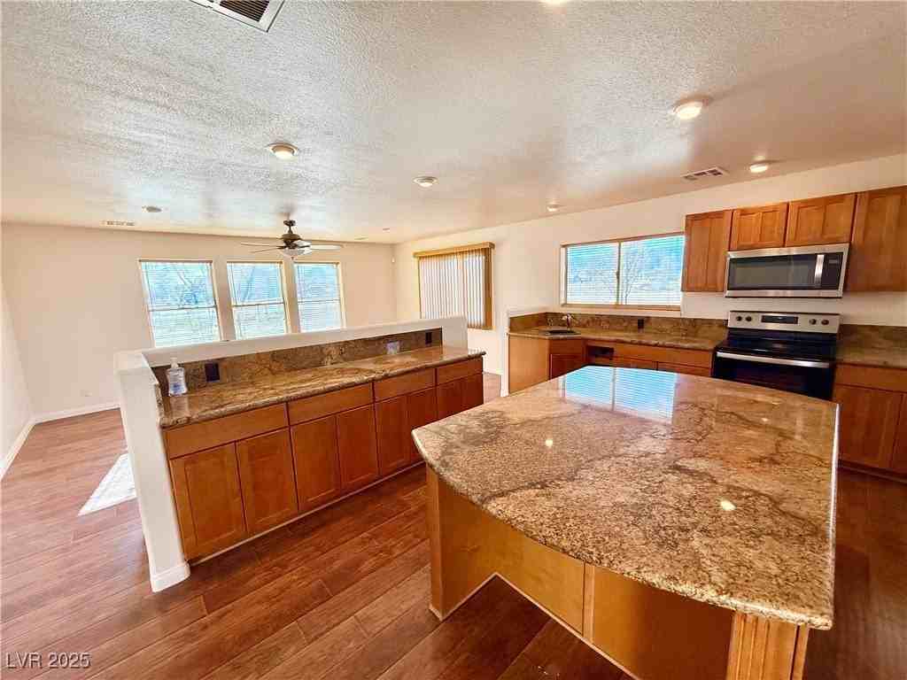 1100 Dollar St - Photo 6 of 28