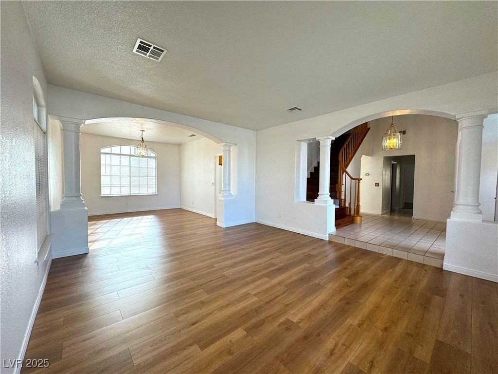 7913 Waterfalls Avenue - Photo 7 of 45