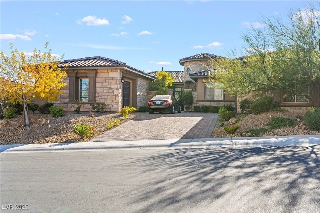 12143 Dorada Coast Avenue - Photo 2 of 42