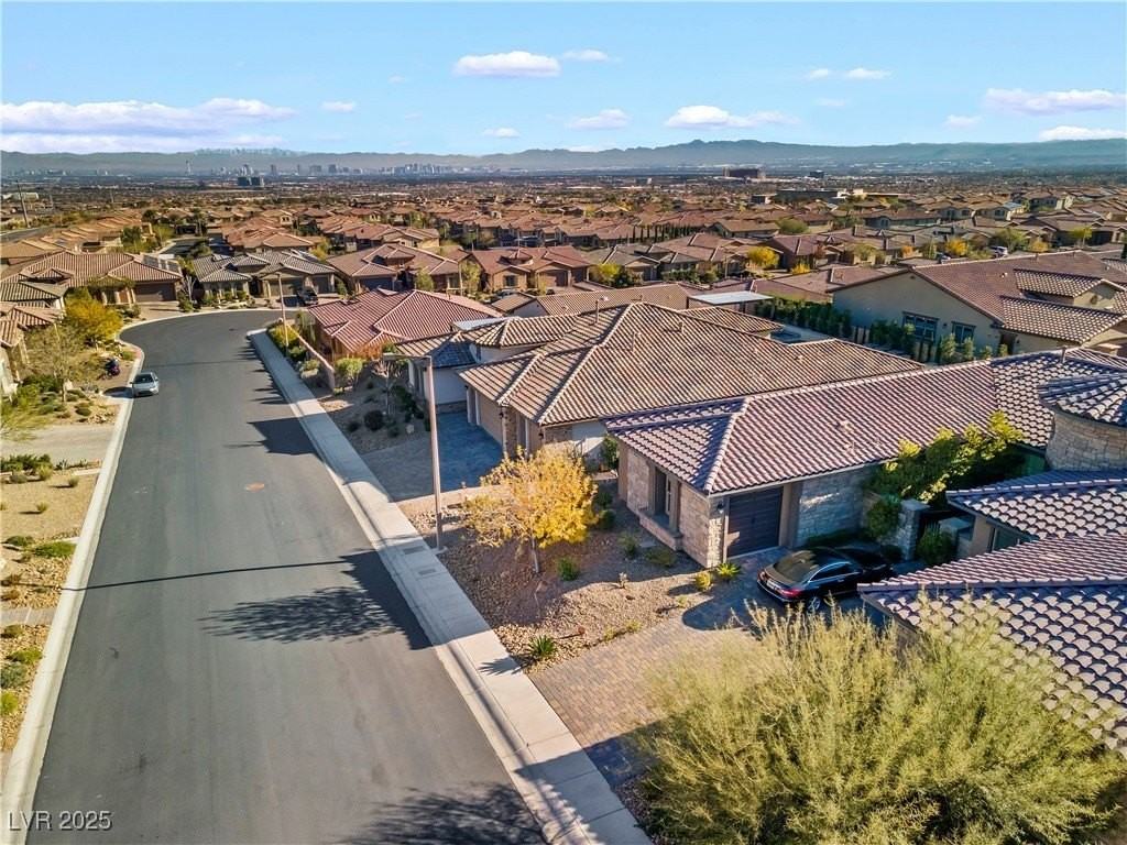 12143 Dorada Coast Avenue - Photo 6 of 42