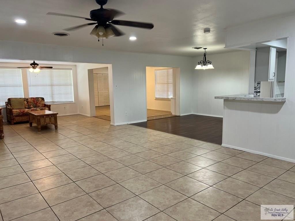 5619 La Luna Circle - Photo 5 of 24