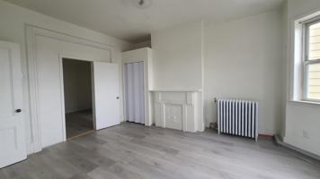 featured image of 242 Bowers St #3