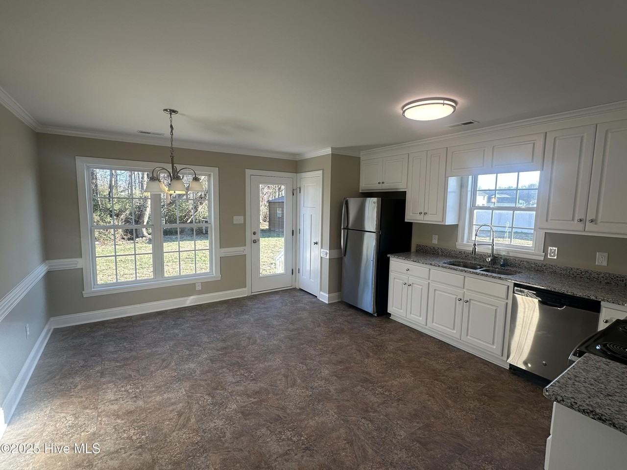 7227 Michelle Road - Photo 6 of 12