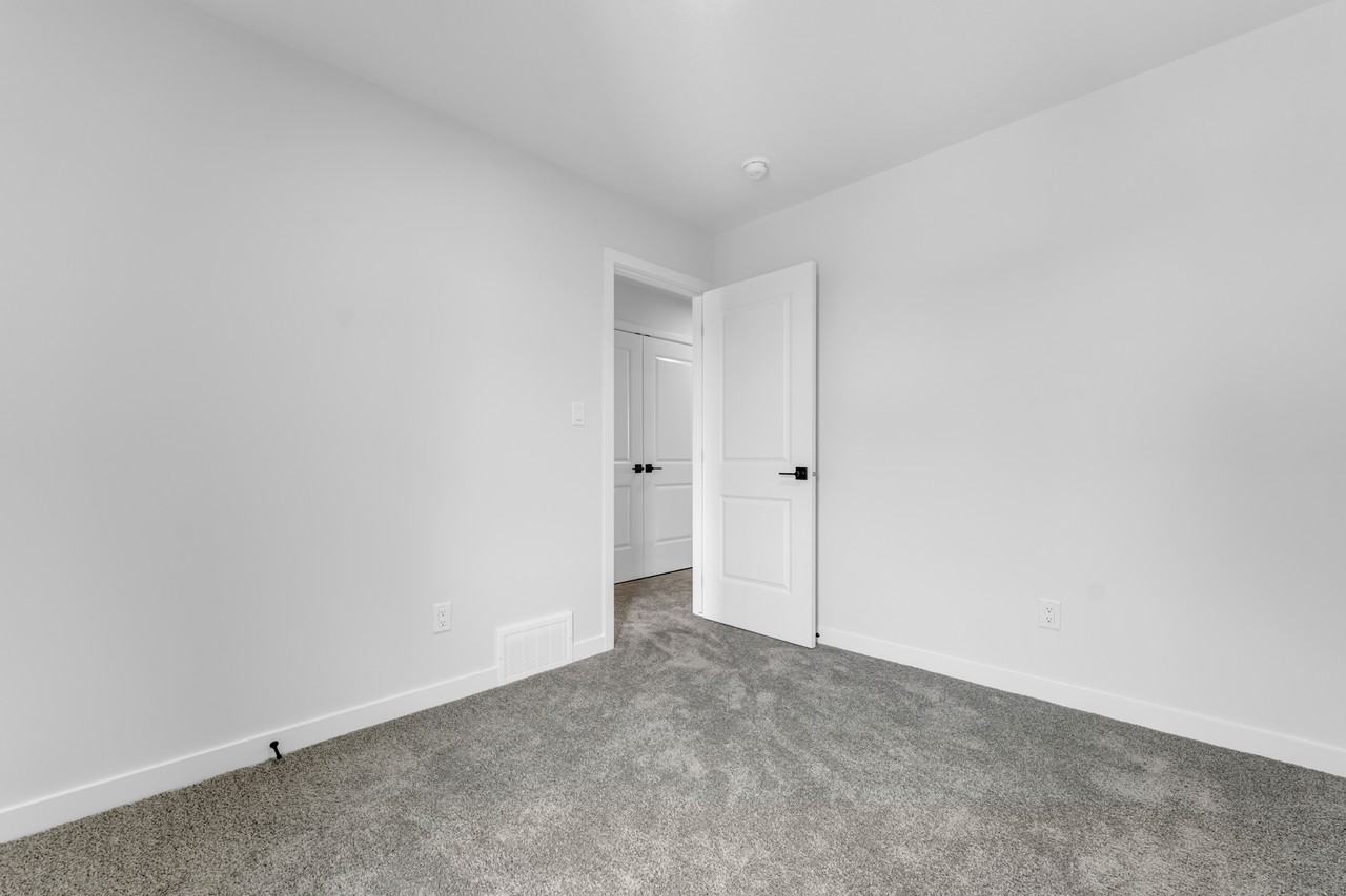 2 Edmonton Avenue #2 - Photo 7 of 10