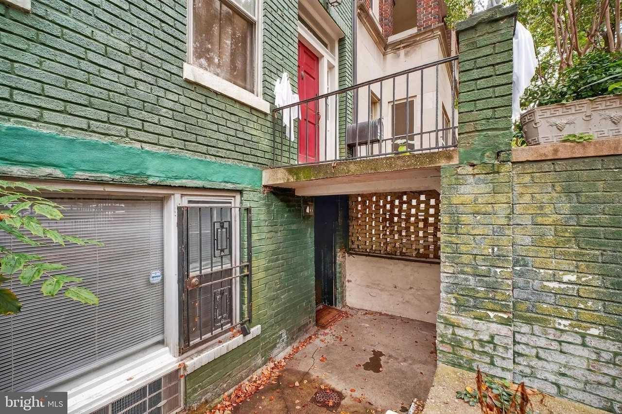 1745 Lanier Place Northwest - Photo 4 of 22