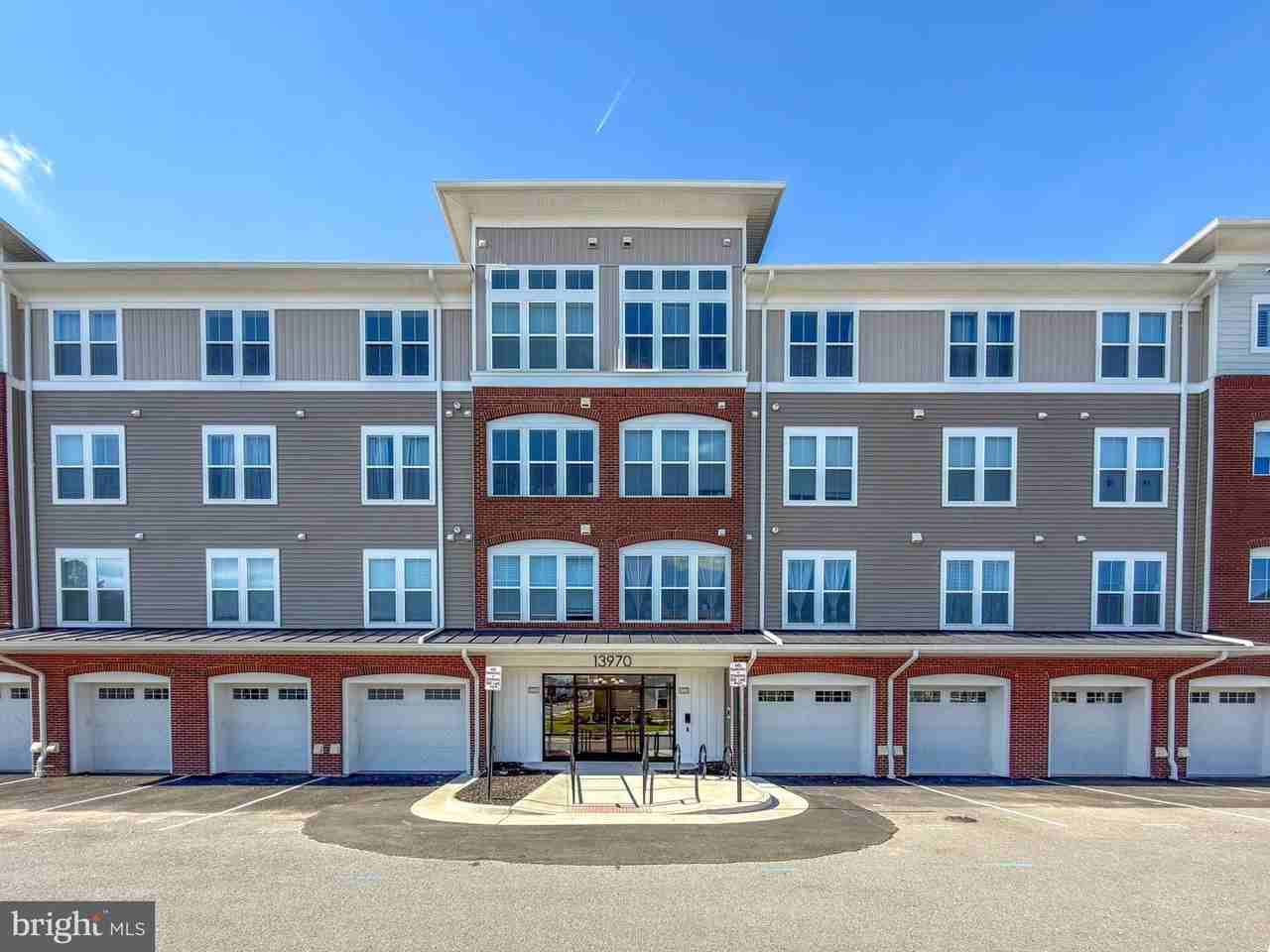 13970 Englefield Drive - Photo 2 of 36