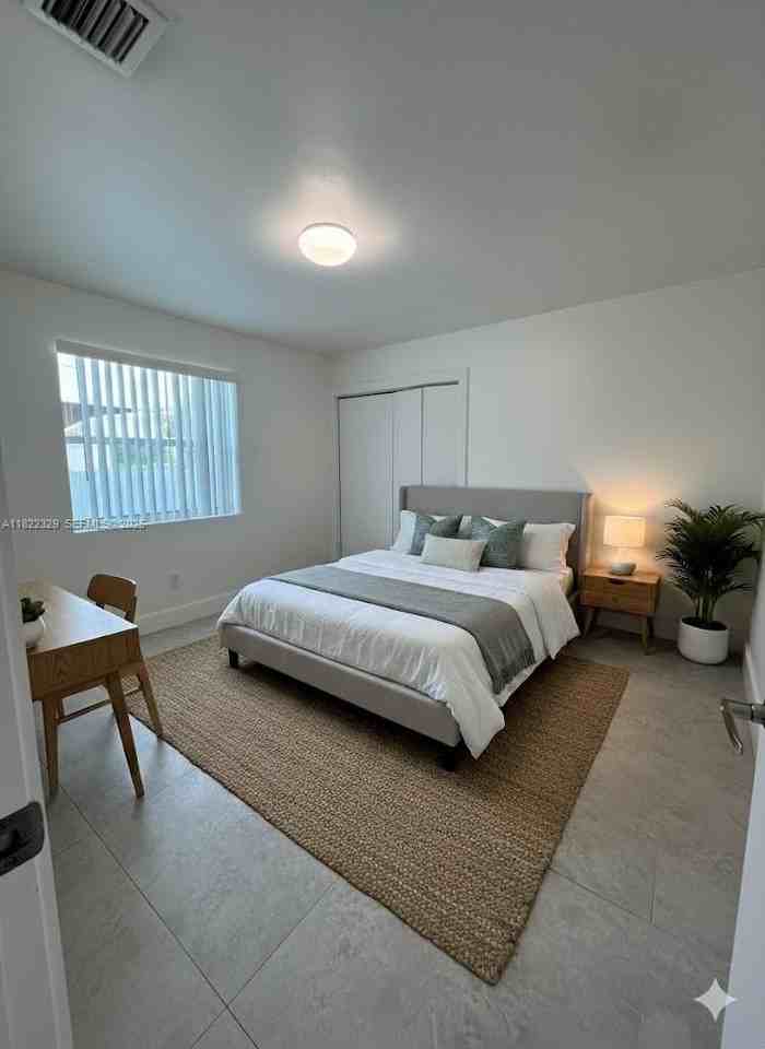 2941 Southwest 36th Avenue #A - Photo 7 of 23