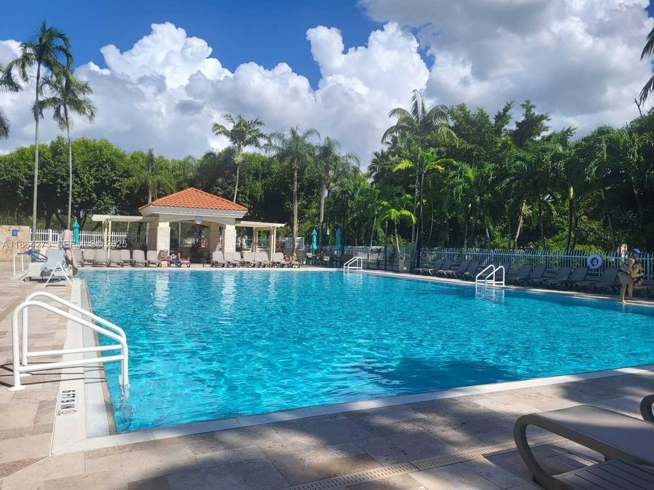 4555 Nw 99th Ave #103 - Photo 3 of 50