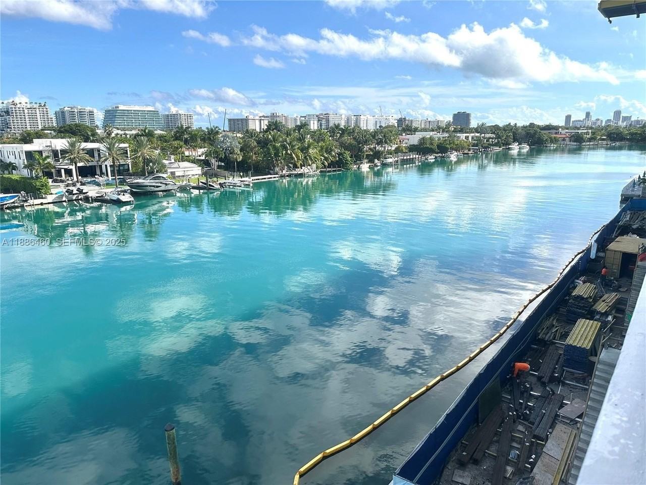 9501 E Bay Harbor Dr #5B - Photo 4 of 23