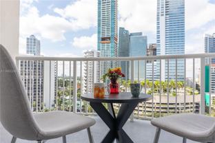 1420 Brickell Bay Dr #1506D - Photo 1 of 1