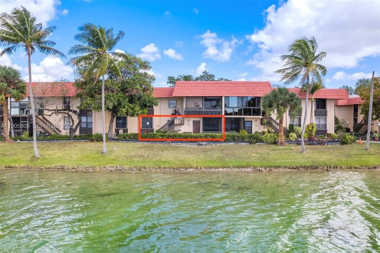 770 Ives Dairy Road #106F - Photo 6 of 25