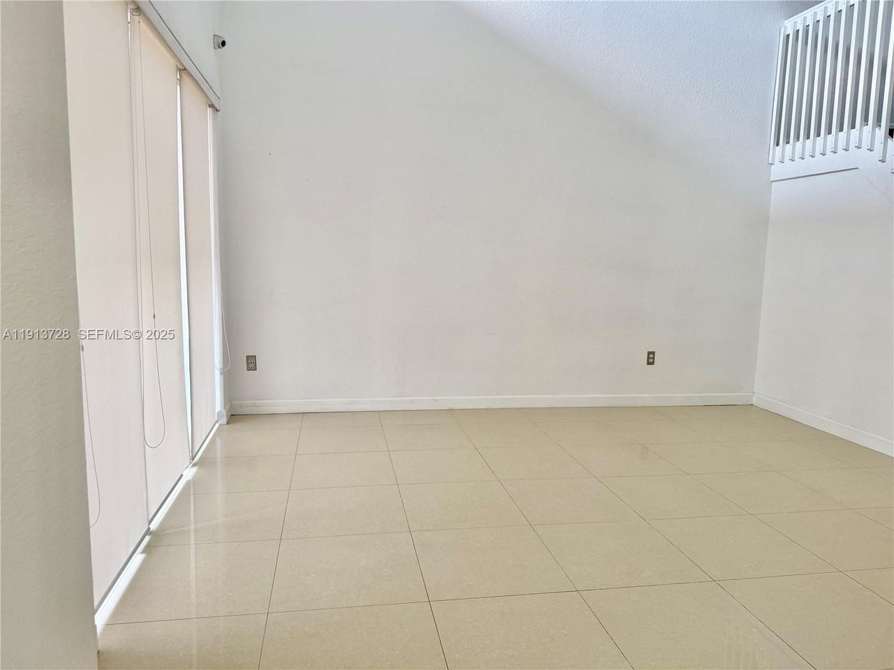 10802 Northwest 84th Lane #10802 - Photo 5 of 47