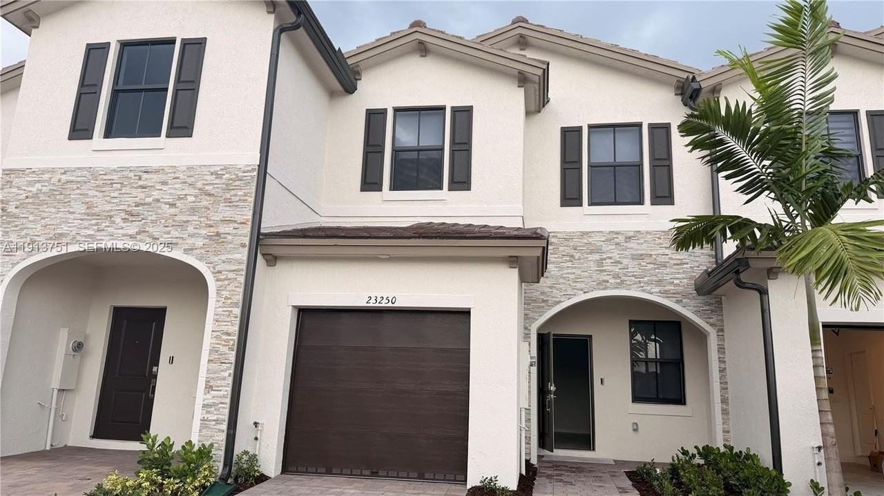 23250 Southwest 314th Terrace - Photo 2 of 31