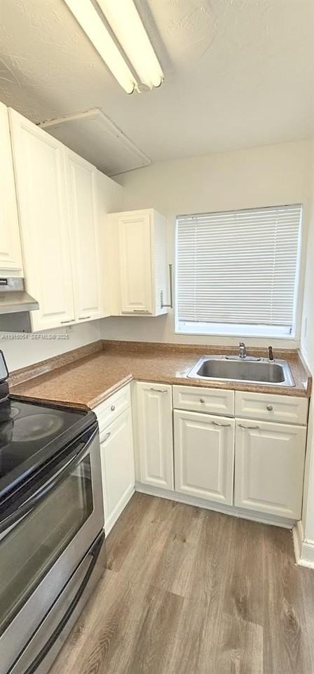 5960 Ne 5th Ct #4 - Photo 4 of 12