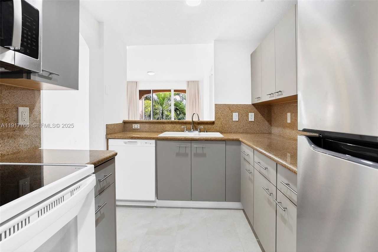 6670 Northwest 114th Avenue #624 - Photo 7 of 25