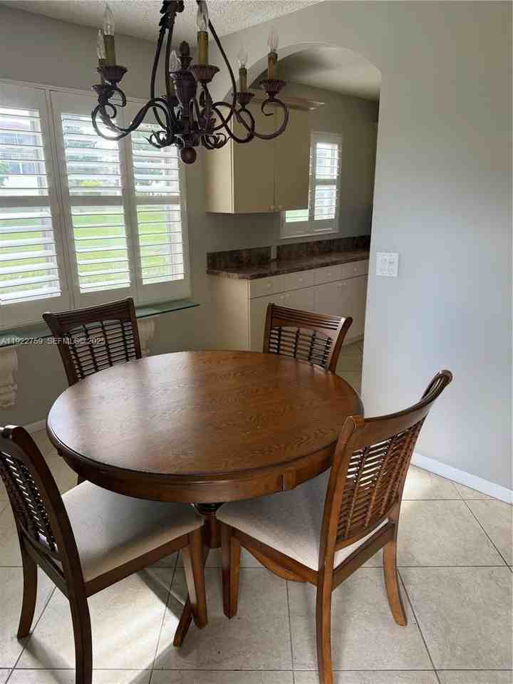 95 East New England Boulevard #95 - Photo 5 of 9