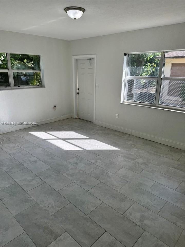 1429 Northeast 118th Terrace #2 - Photo 7 of 17