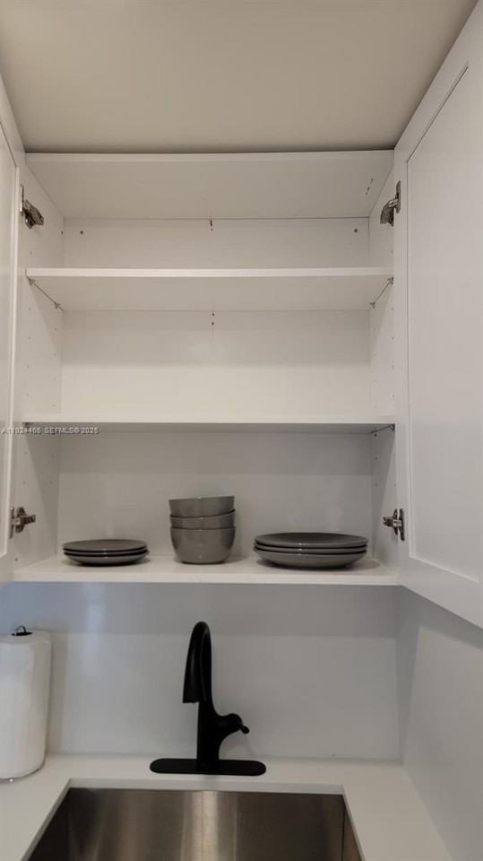 2820 Southwest 13th Street #4 - Photo 4 of 17