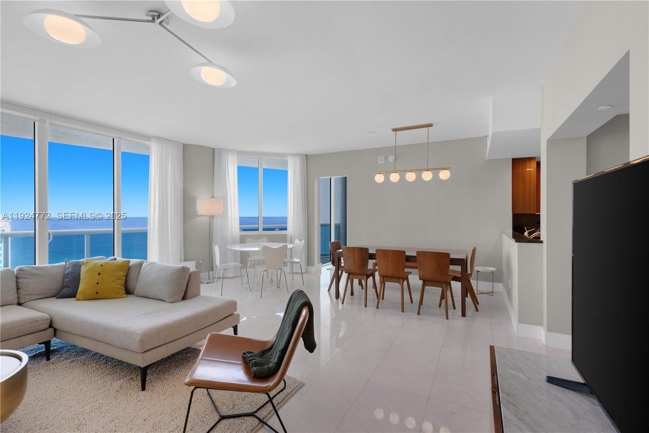 2711 South Ocean Drive #2701 - Photo 4 of 50