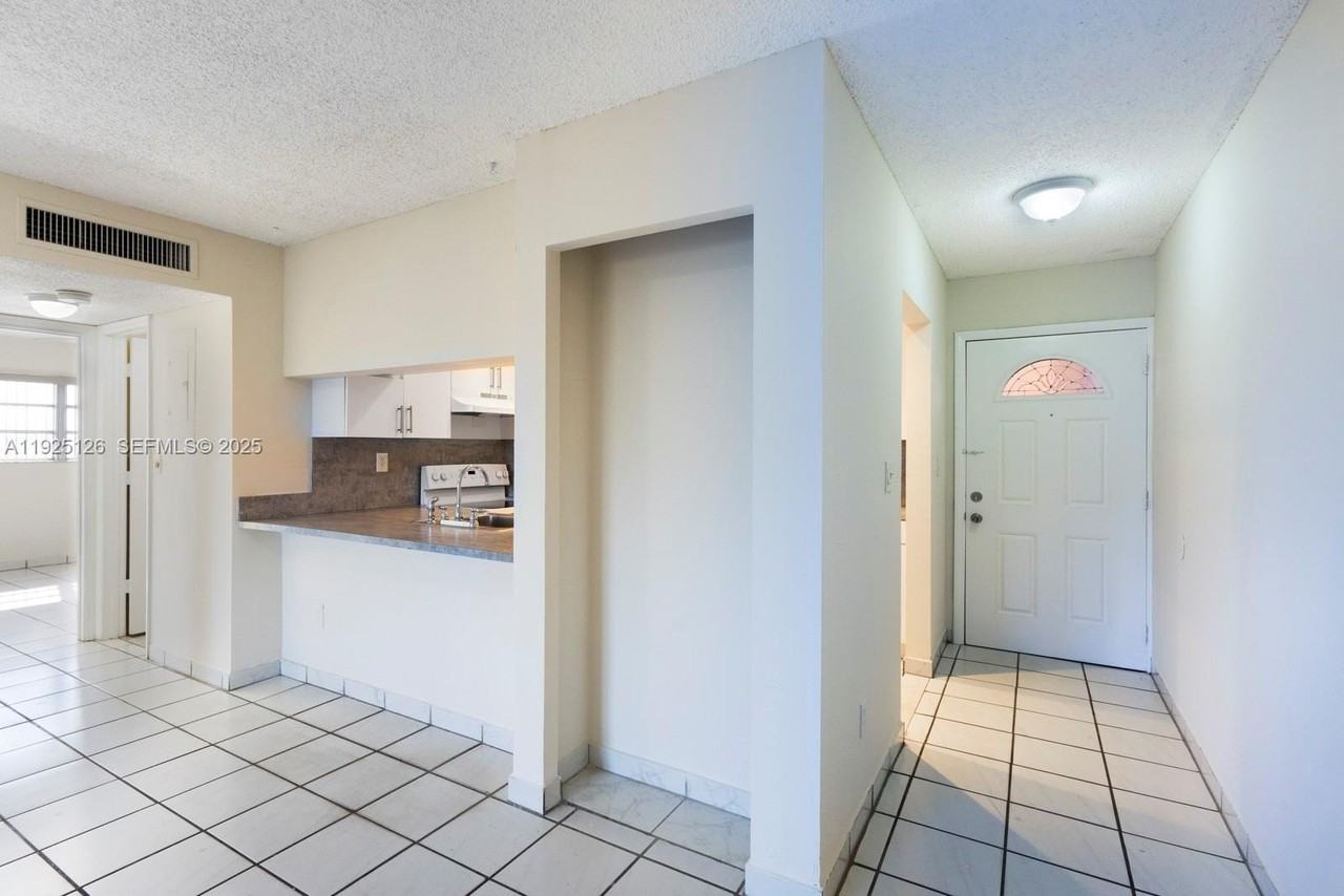 460 East 23rd Street #302 - Photo 7 of 15