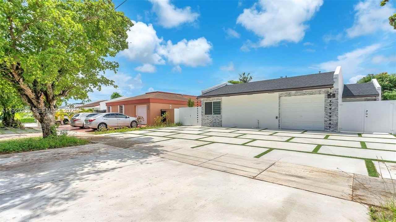 11421 Southwest 84th Street #1 - Photo 2 of 46