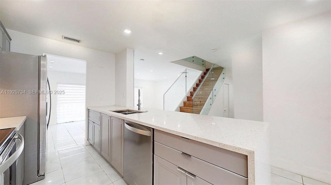 8212 Nw 8th Pl #2 - Photo 7 of 50