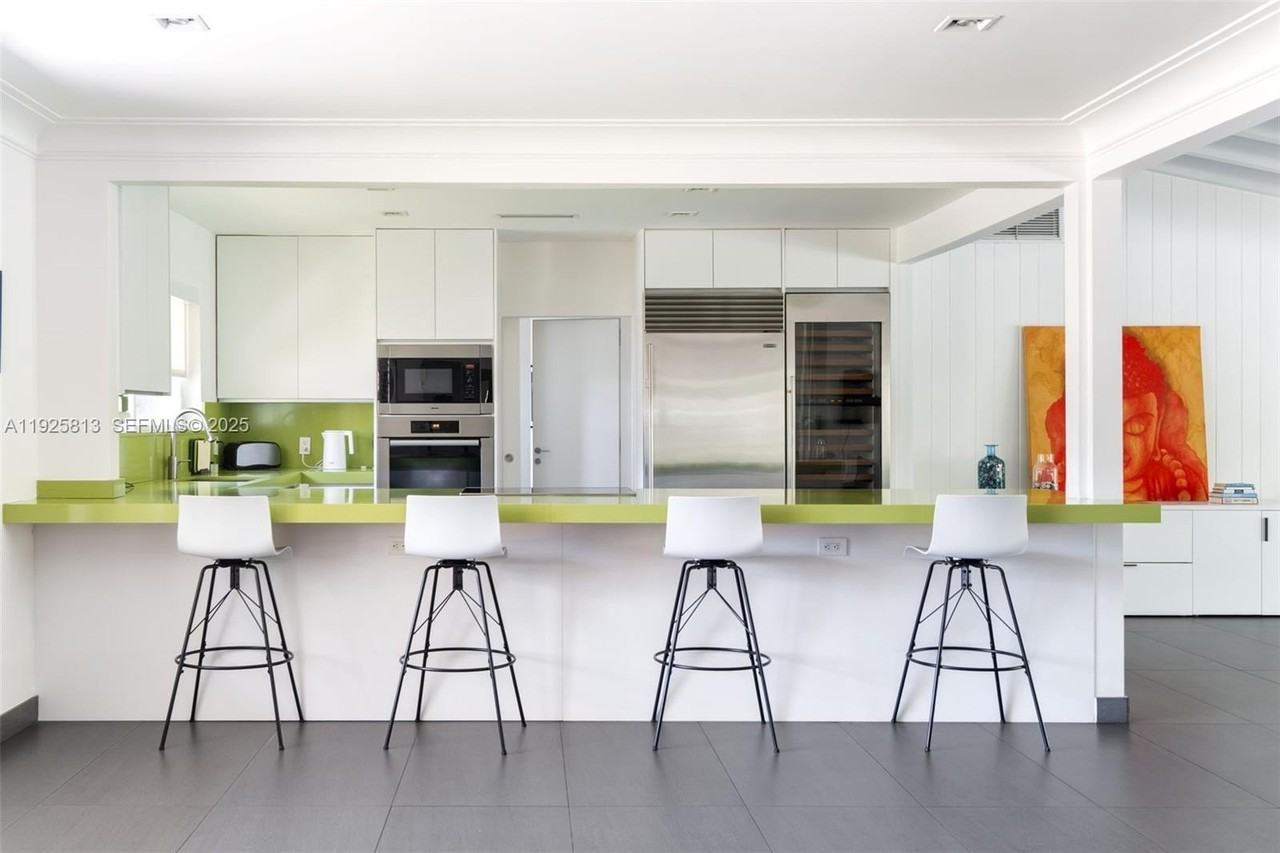 501 Northeast 51st Street #0 - Photo 5 of 35