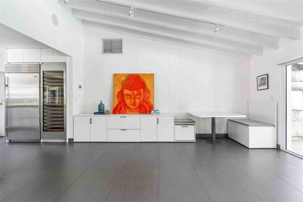 501 Northeast 51st Street #0 - Photo 6 of 35