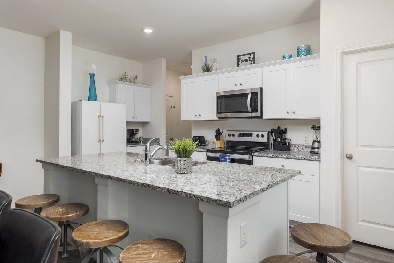 Glen Crossing Rd - Photo 3 of 7