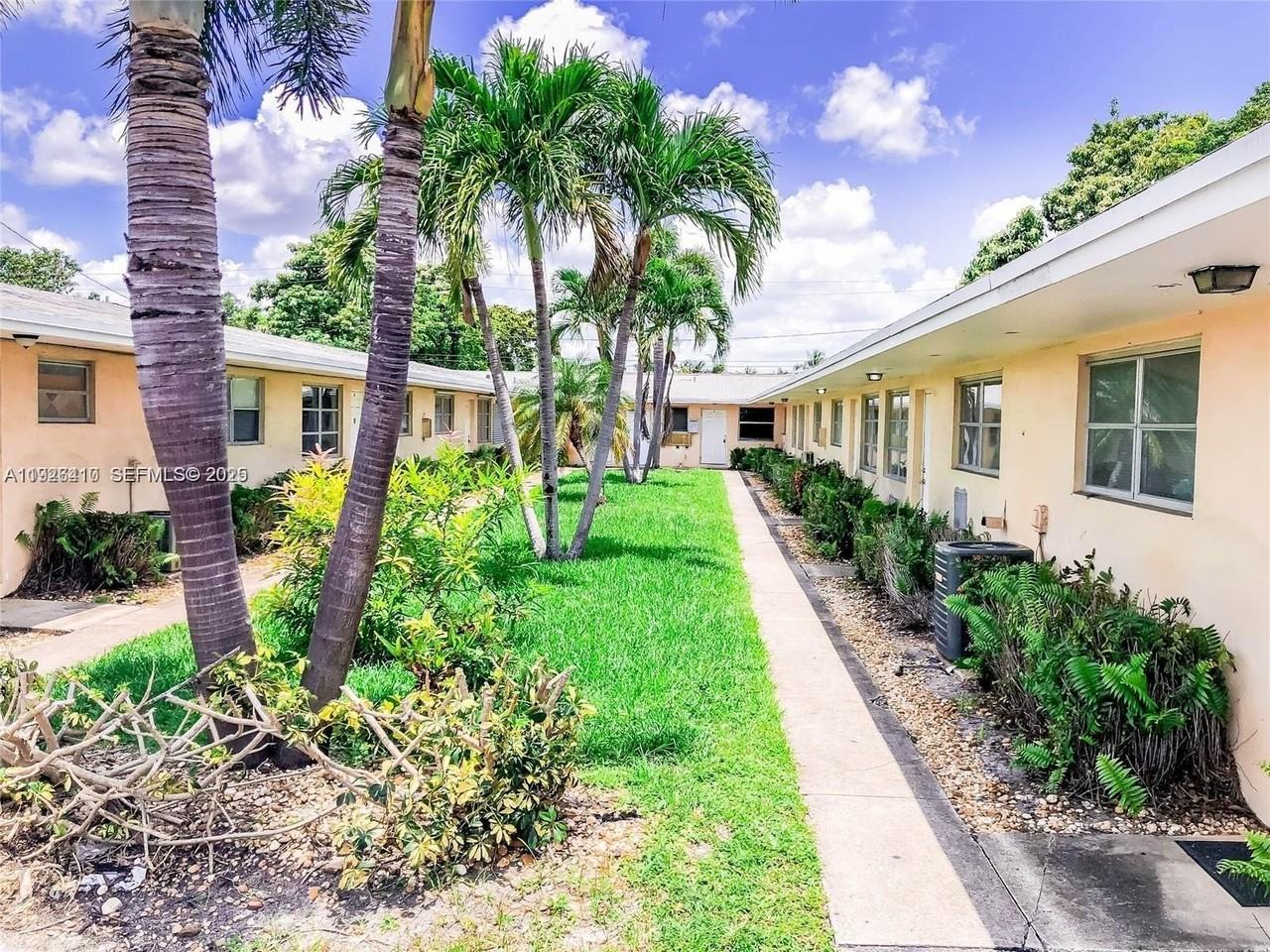 2641 Polk St #9 - Photo 2 of 18