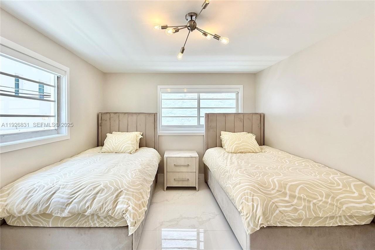 4122 Collins Ave #2B - Photo 6 of 13