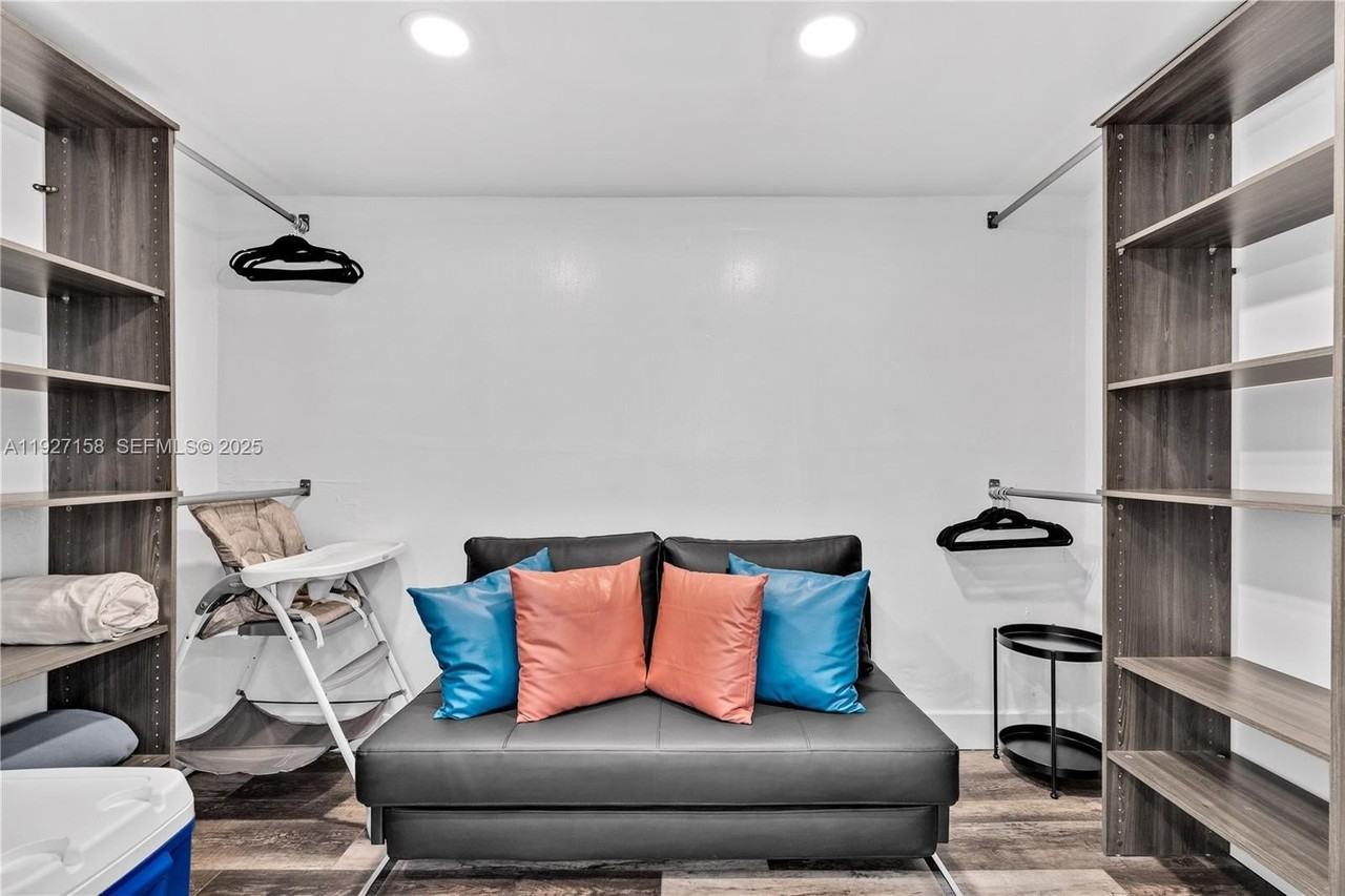 7831 Hope Street - Photo 6 of 13