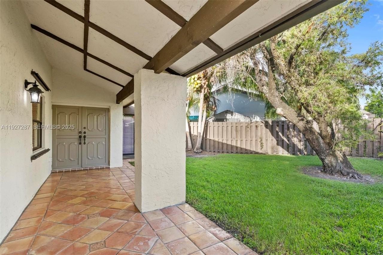 10824 Southwest 132nd Circle Court #0 - Photo 3 of 34