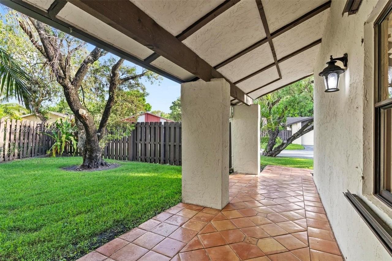 10824 Southwest 132nd Circle Court #0 - Photo 4 of 34