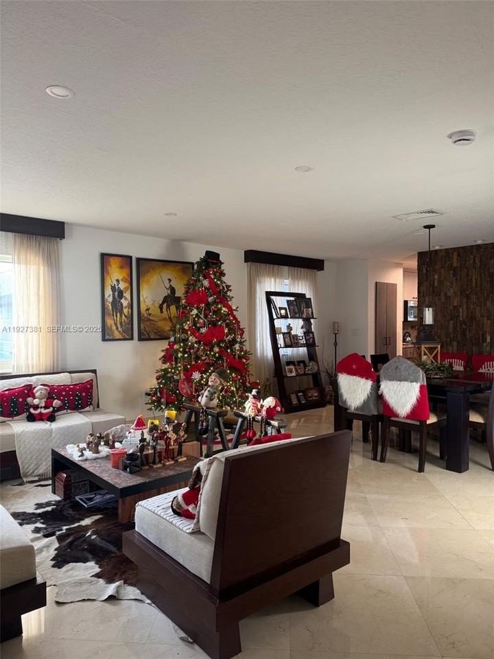 10973 Nw 53rd Ln - Photo 2 of 50