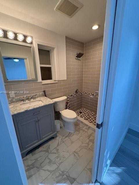 880 Oriole Avenue #1 - Photo 6 of 8