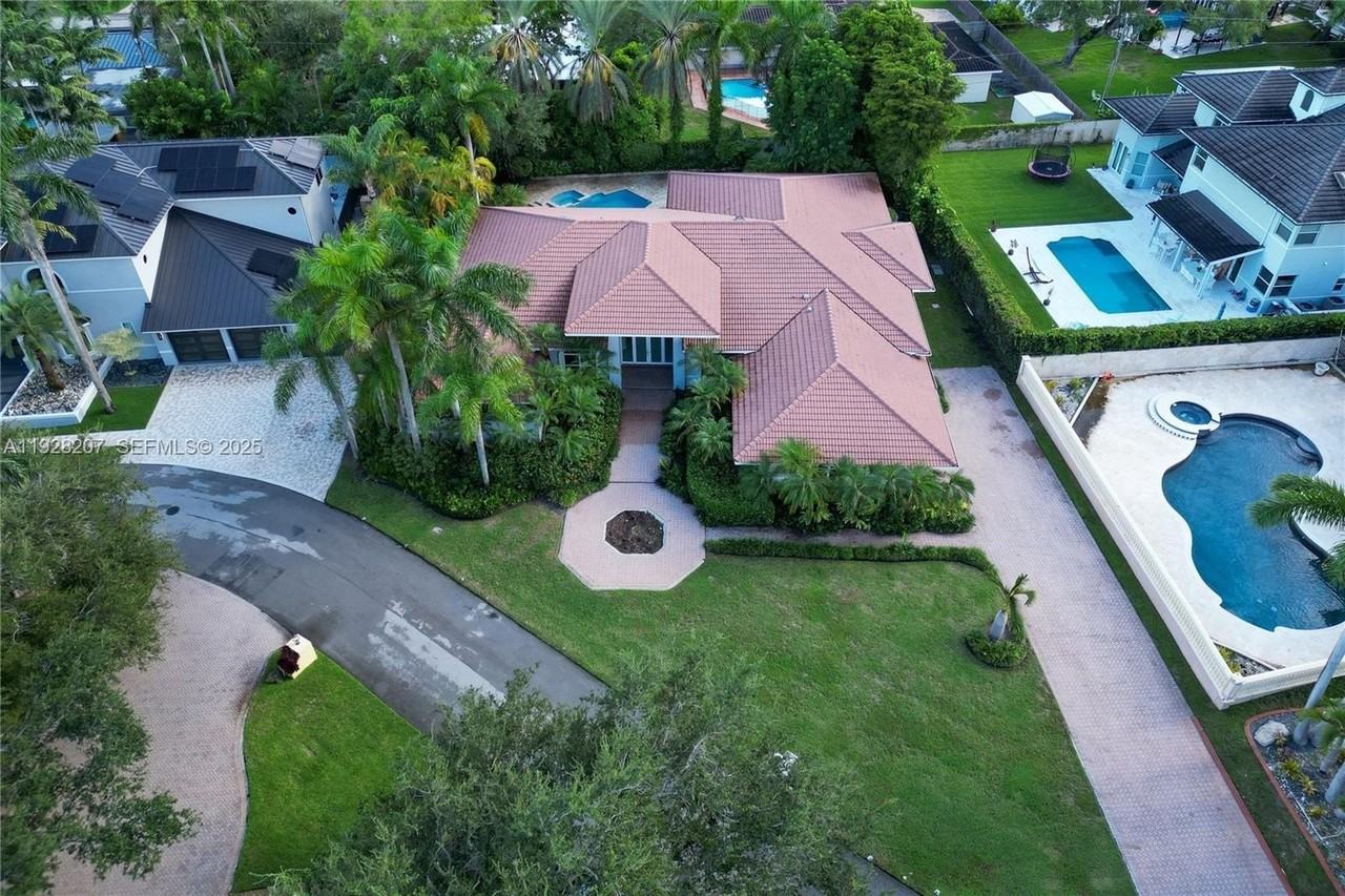 7440 Southwest 170th Terrace #NA - Photo 5 of 49