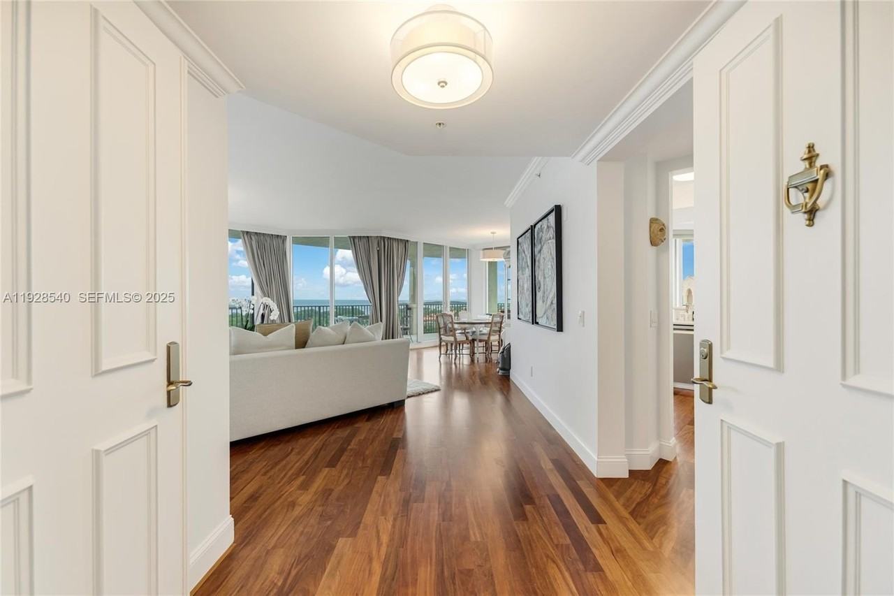 13627 Deering Bay Drive #1004 - Photo 3 of 39