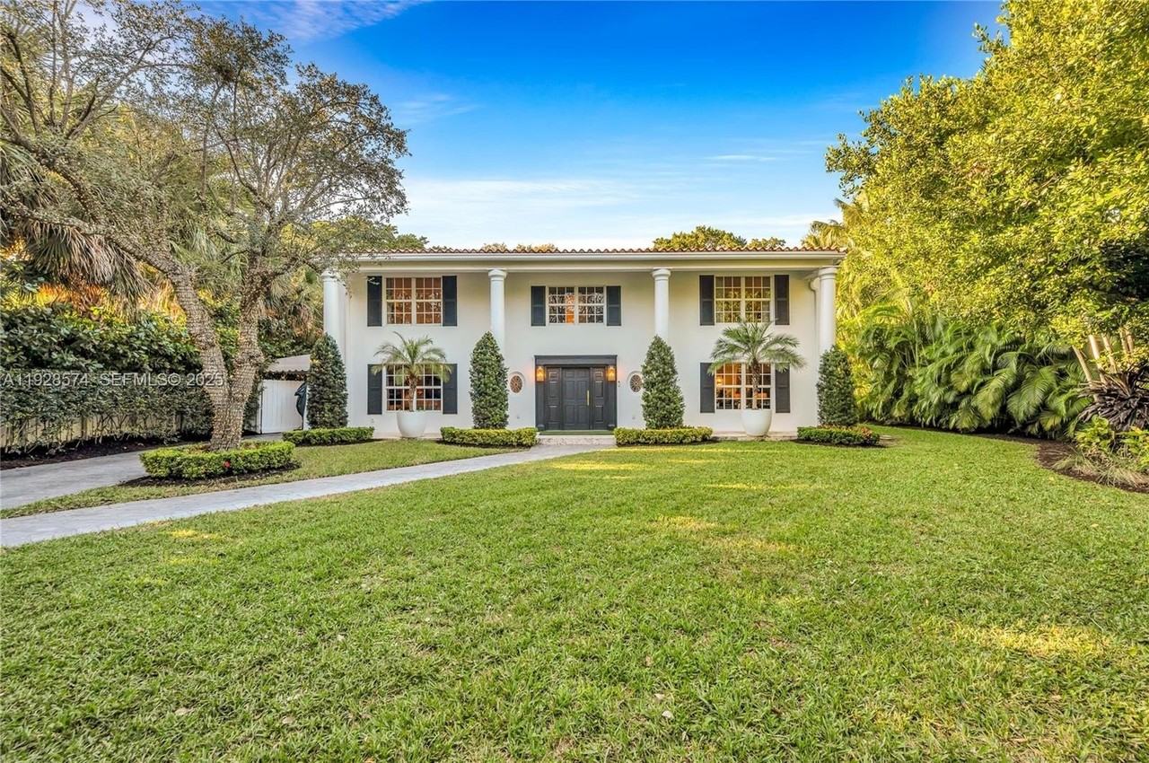 607 Melaleuca Lane - Photo 7 of 49