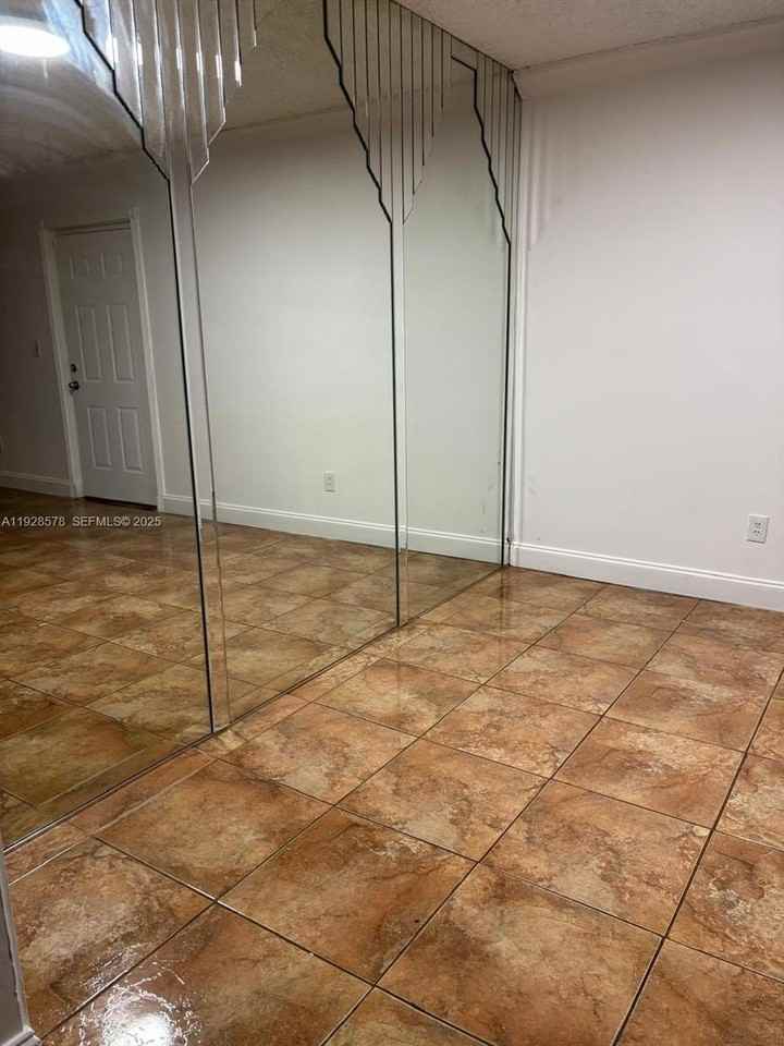 2000 Northwest 119th Street #904 - Photo 7 of 12