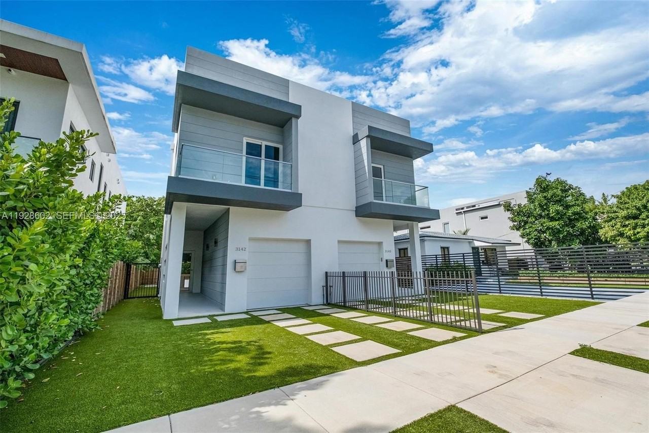 3142 Carter Street #3142 - Photo 3 of 50